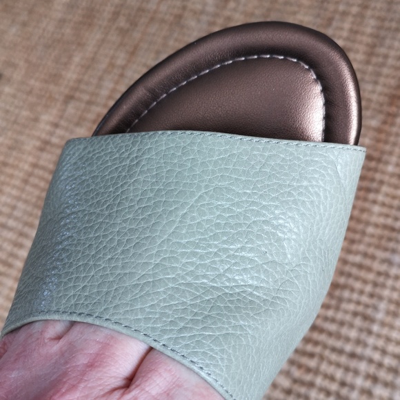 Talbots leather slides - Picture 4 of 13